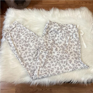 Sonoma Goods For Life Pajama bottoms Woman's 1X white & gray animal print